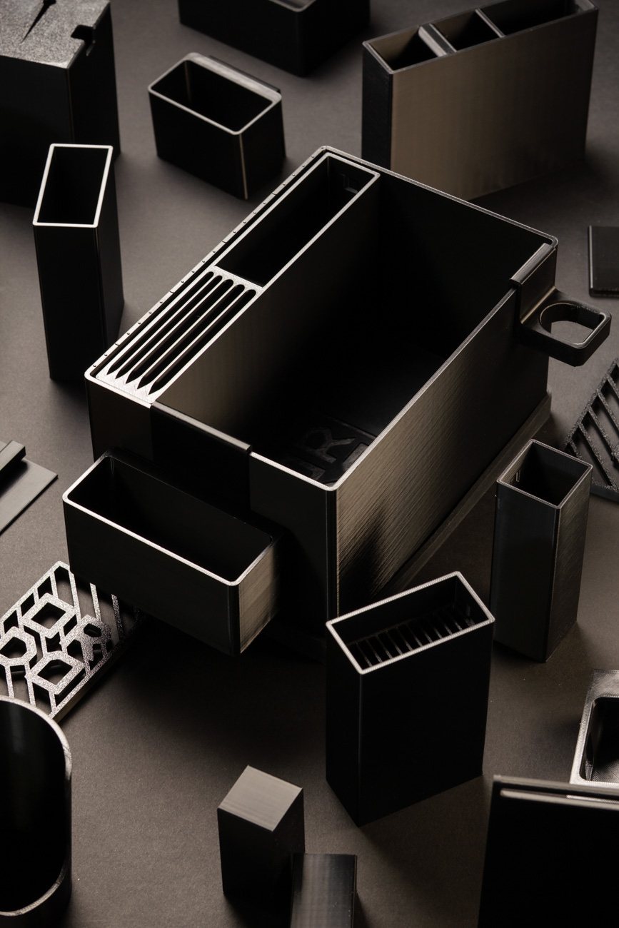 An Ordo base box with modules around it, shot in the Van Rose studio